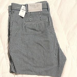 Gap tailored short size 6R new with tags